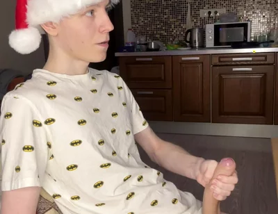 Naughty Solo Session Floods Twink Abs with Cum