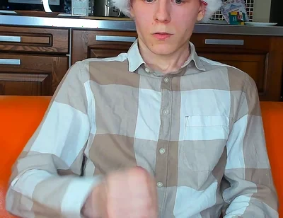 Alone After Class Twink Pumps to Pure Ecstasy