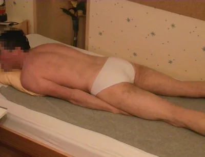 Slip Hump Bed Masturbation