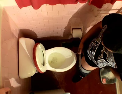 A Room of Pissing Dicks
