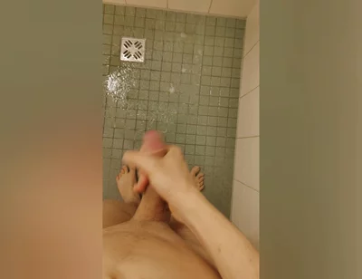 Under the Shower Piss and Cum Mix