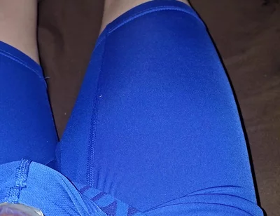 I wank and cum inside a condom while I wear my Blue Nike pro spandex underwear