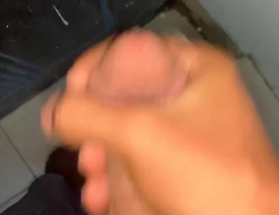 I Had to Jerk Cause I Feel Horny at Work