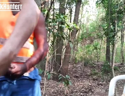 Worker Sucking in the Bush and Fucking His Coworker
