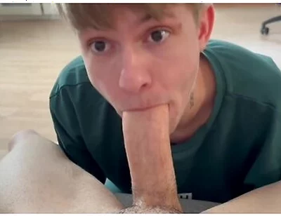 Twink Invited His Twink Friend With A Big Dick Over And Seduced Him Into Giving Him A Blowjob