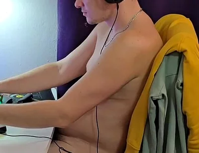 This Is What It Looks Like When I Upload One Video to All My Porn Sites
