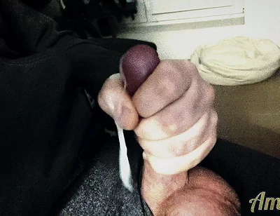 Jerking off and Orgasm Late at Night in Front of the Computer.
