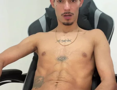 Young Hairy Man Cumming a Lot