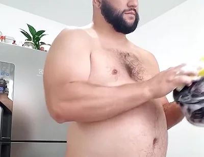 I Almost Every Day... Cleanning the House Naked