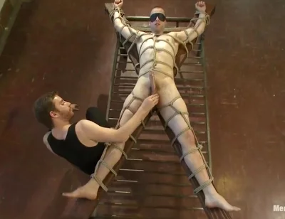 Feisty New Yorker With Kurt Von Ryder And Sebastian Keys