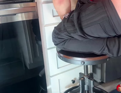 Hung Papi Viral Video Fucking While Cooking Pasta Bareback