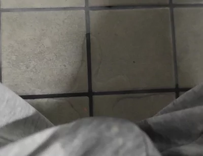 Got so Exited Peeing My Self That My Legs Started to Shake