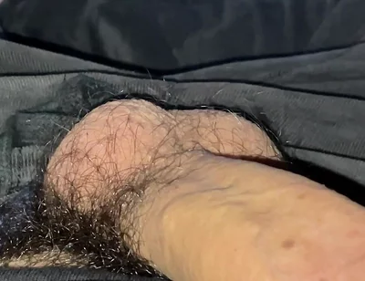 Gooning in Bed