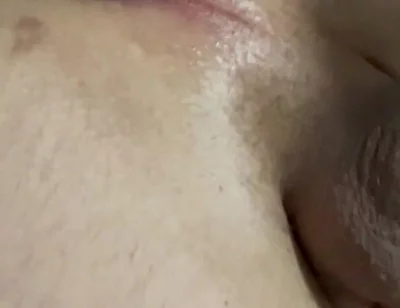White Bussy