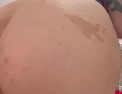 Every Time His Girlfriend Leaves the House He Puts Her Dildos in His Ass