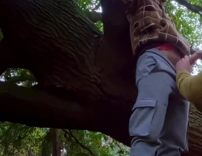 Sneaky BJ at the Park