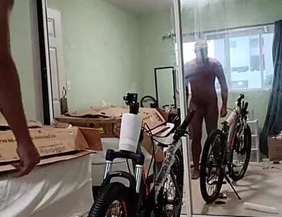 Nude Bike Construction