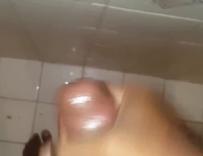 Jerking off S10 E10