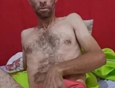 They All Come and Enjoy Watching Me Masturbate with Great Lust