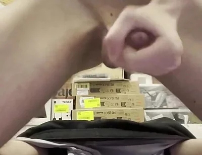 Amateur Twink Cumming Hard and Fucking Himself with a Huge 21cm Dildo