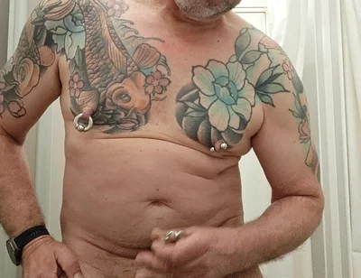 Sls-frank Jerking off Naked in a Public Toilet and Squirting the Cum Into a Condom