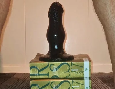 Hot Gay Twink Loves to Take His Huge Stinger Toy