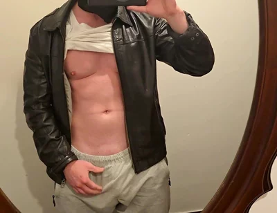 After Work Jerk off in Black Leather Jacket! Hot Stepdaddy Shows Muscles & Pumps Thick Cock