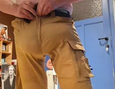 Amazing Bulge in Kaki Shorts