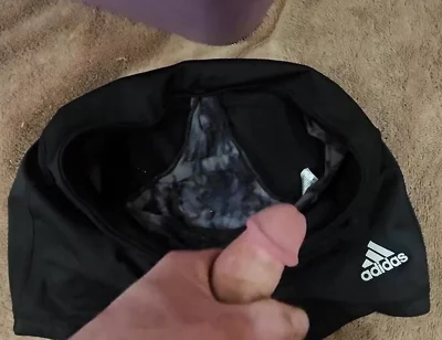 I cum inside my little stepsis tiny volleyball spandex and her dirty pantys that she left on the bathroom floor