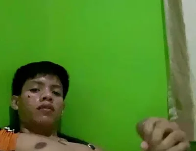Pinoy Twink Quick Jerk off