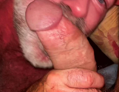 Hairy Muscle Daddy Takes 9.5 Inches