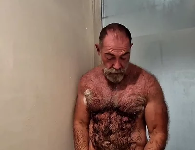 Hairy Muscle Stepdaddy Showering