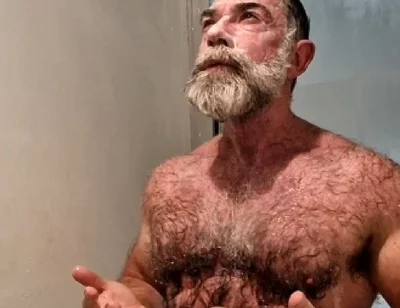 Hairy Muscle Stepdaddy Showering
