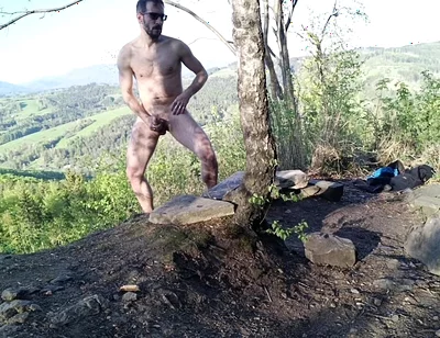Naked with a View