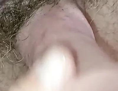 Rockardglans wanking in bathroom