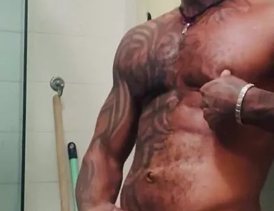 Felipe Nuru - Cumming in the Bathroom