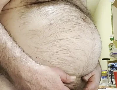 Coach Karl's Mid-afternoon Stiffy During a Live Cam Show 6231