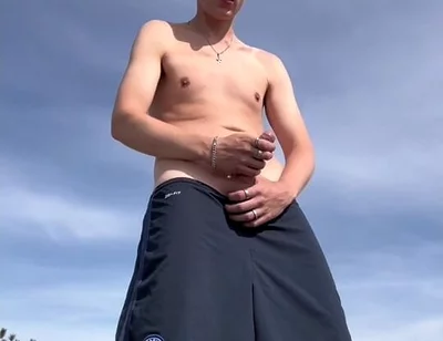 Freeballing and Fun on the Hike