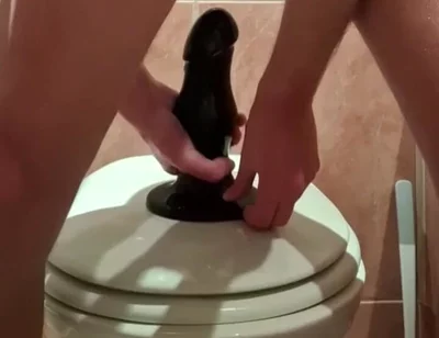 Hot Gay Twink Riding Huge Anal Dildo's