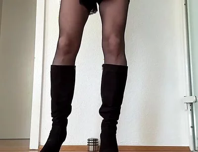 Cum in High Heels, Nylons and Silky Underwear