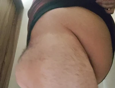 Fat Man Urine and Ass
