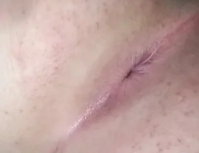 Big-assed Femboy Squeezing His Ass