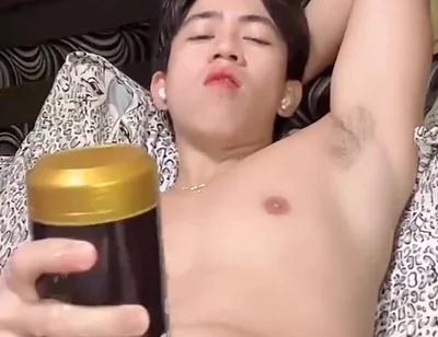 Pinoy with Big Dick Trying Dildo