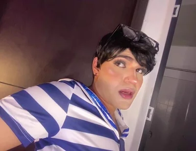 Ken Prince Sissy Latino Opens Her Bubble Ass to Pizza Delivery Man After Smelling Sweaty Feet