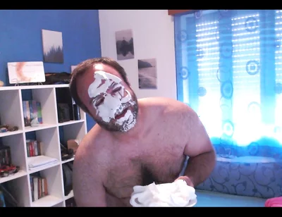 Silly Video, Shaving and Shaving Foam Pie to the Face