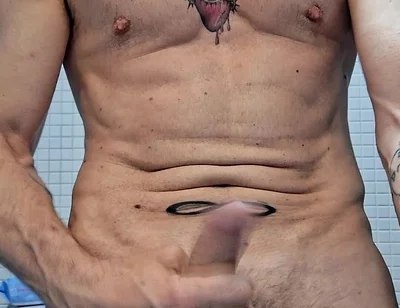 Straw in the Changing Rooms