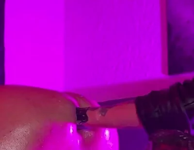 Fisting Session, Her Big Buttocks Getting Both Hands