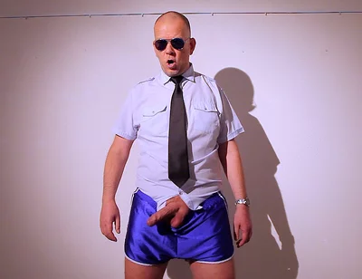 Horny Cop (18) Xl Cumshots