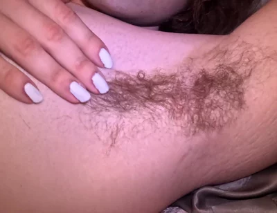 Who Wants to Jerk off While Smelling My Hairy Pits?