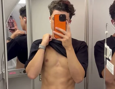 Turbulence Got My Dick Bouncing Don’t Worry! Landed Safely Back in Melbourne